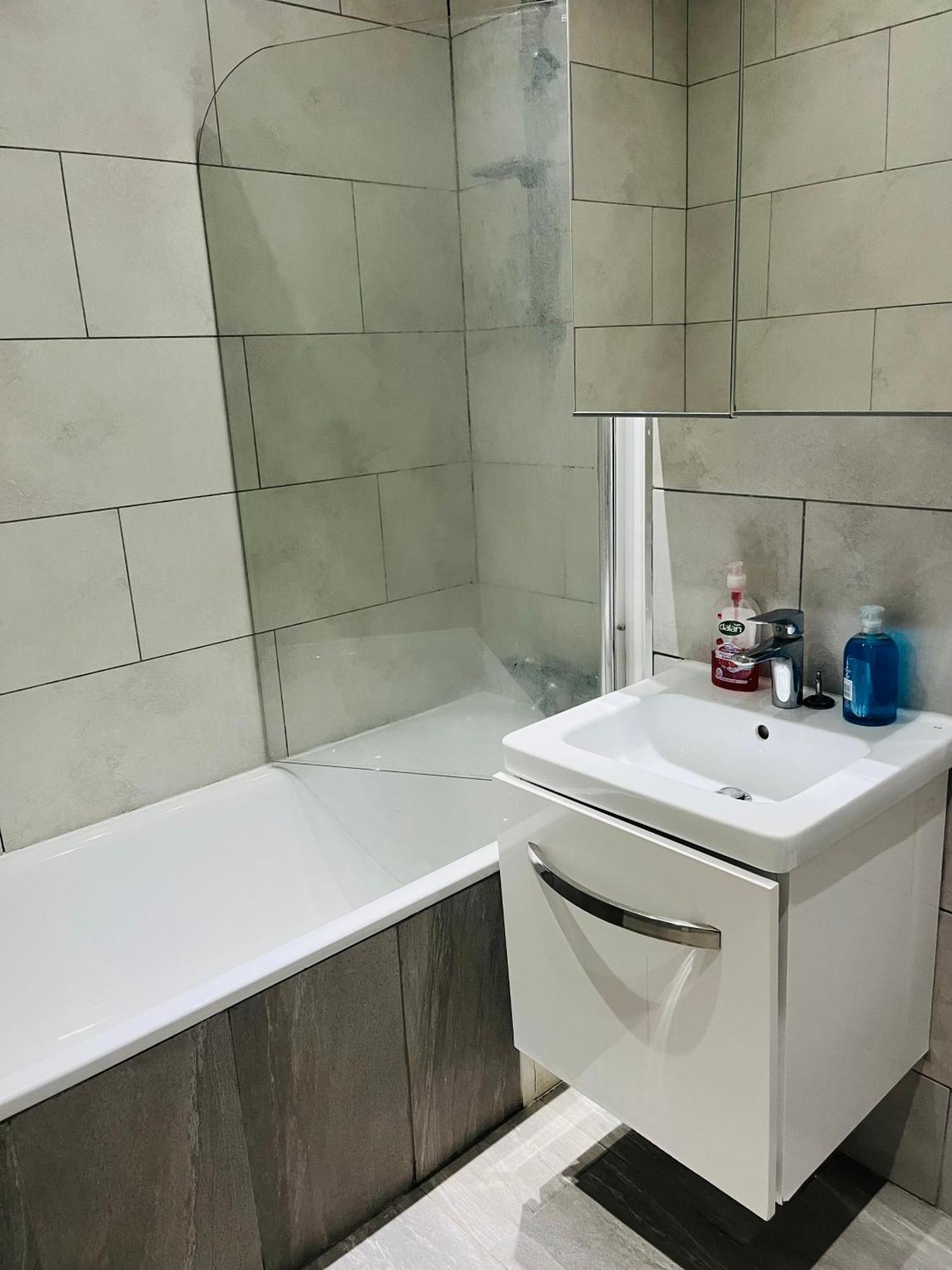 2 Bedroom Flat With Garden Appartamento *